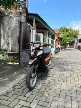 Yamaha fizr milenium 2000