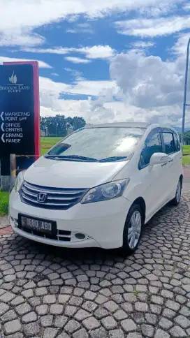 Freed E PSD Tahun 2012 Plat L Mobil aman Tidak ada bekas laka
