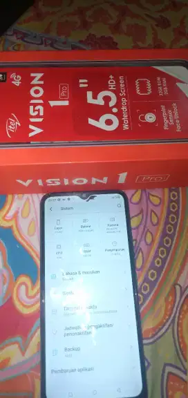Itel vision 1 pro ram 2/32 GB minus ada  hitam di layar paling atas.