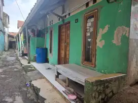 Jual Rumah Kontrakan Berikut Kios Pinggir Jalan Cocok Untuk Investasi