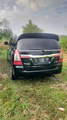 Innova G Diesel matic 2.5 AT 2005 warna hitam upgrade barong