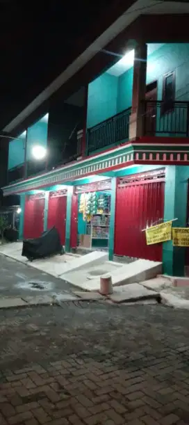 DIKONTRAKKAN TEMPAT USAHA SANGAT STRATEGIS