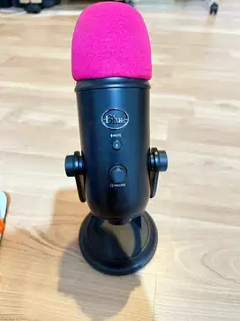 Mic Blue Yety hitam jual cepat