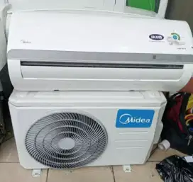 AC Midea 1/2 PK low Watt type