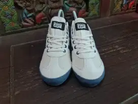 052. Sepatu Wanita Onitsuka Tiger Cream Blue, Size: 37, Insole : 23