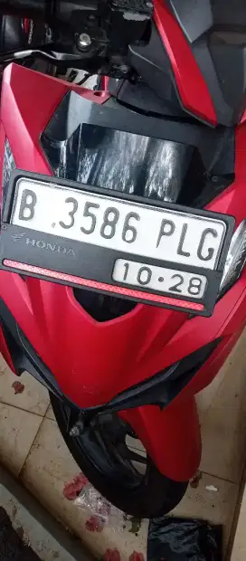 Honda Vario 160 gratis box Shad 42