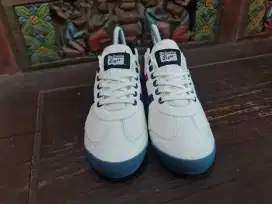 049. Sepatu Wanita Onitsuka Tiger Cream Blue Red, Size: 38, Insole: 24