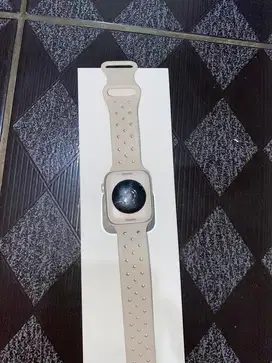 apple watch se gen 2 (44m gps ) starlight