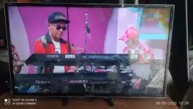 Di jual led tv 40 inch polytron analog