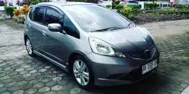 Honda Jazz RS GE8 AT Tiptronic 2008 Abu-abu metalik