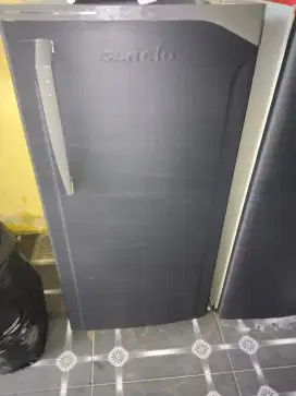 Lemari es 1 pintu