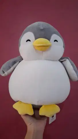 Boneka Penguin Miniso