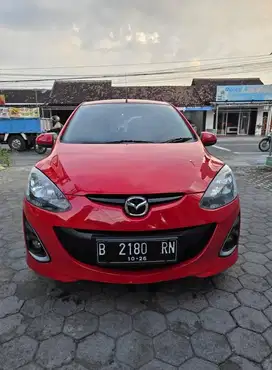 mazda 2 matic tahun 2011
