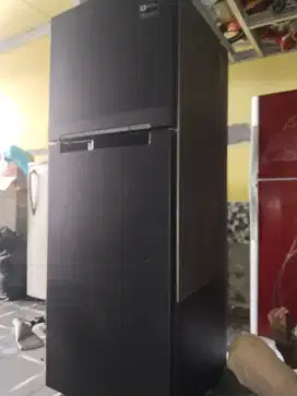 Kulkas samsung 2 pintu inverter