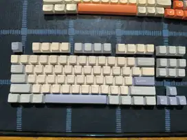 Keyboard switch dan keycaps 75% , 87% , 100%