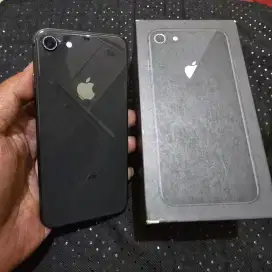 Iphone 8 64gb lengkap