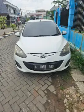 Mazda 2 Hatchback Metik Tahun 2011