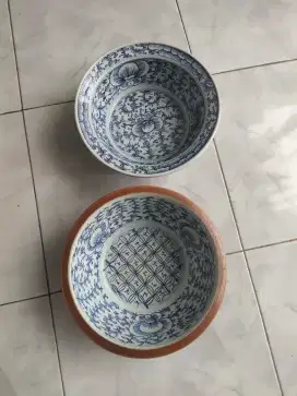 Dua Mangkok antik