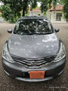 Jual Grand Livina xv tahun 17