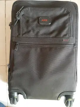 Koper tumi asli