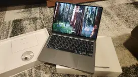 BNOB Apple MacBook Air 13 M3 16/256 (AppleCare 3 tahun s/d Mei 2028)