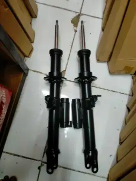 Shock absorber buat mobil BMW g30 bagian depan copotan Masi bagus