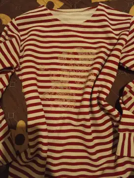 Baju panjang garis garis