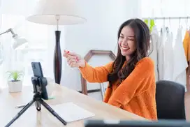Lowongan Part Time Host Live Streaming