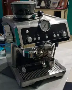 DeLonghi Espresso Coffee Machine EC9355