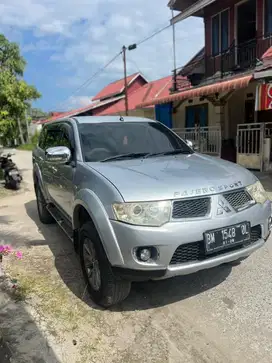 Pajero GLX 4x4 m/t 2012