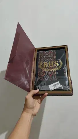 Sarung BHS Excellent Gold JGP E58 New