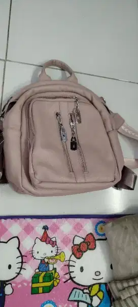 Preloved ransel bahan import no minus like new