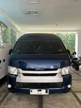 Hiace Commuter 2018 Biru Rare Colour