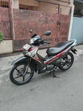 Honda Supra x 125 CC helm in th 2014 PJK pnjng mesin halus