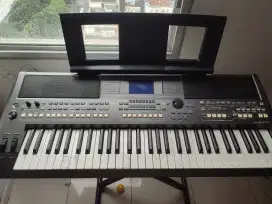 Keyboard Yamaha PSR S670