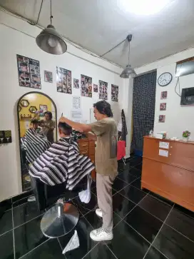 Over usaha / jual alat barbershop