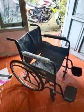Kursi roda (msh bagus)