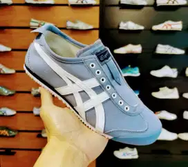 SEPATU ONITSUKA TIGERS MEXICO 66 WANITA