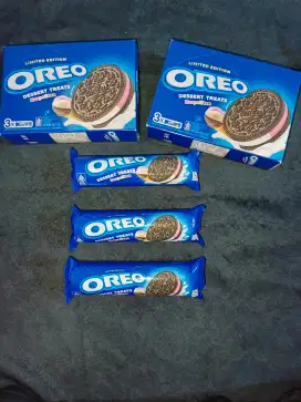 Biskuit oreo rasa neopolitan 1 kardus isi 3pcs