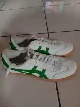 Sepatu onitsuka tiger