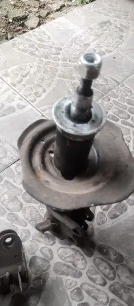 Sokbreker depan belakang avanza Xenia 2014