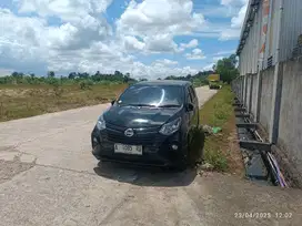 Jual mobil sigra 1,2 cc R MT