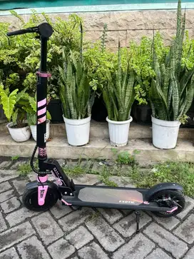 skuter/scooter listrik EXOTIC