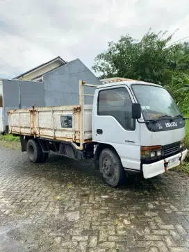 DI JUAL TRUCK ISUZU NKR71, SIAP KERJA MESIN BANDAR!