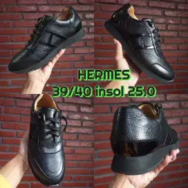 Sepatu Hermes brand italy size 40