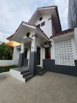 Rumah Bagus Di Graha Taman Bunga Bsb city