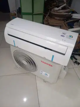Jual ac 1/2 pk tosiba r32 baru 4 blan pkek bks pindahn