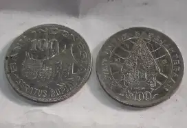 Dijual uang koin Rp 100 gambar rumah gadang