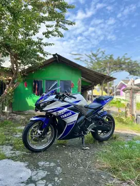 Yamaha yzf-R25 250cc