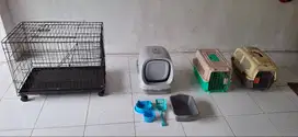 Kandang besi tingkat / litter box/ pet carrier